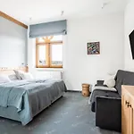 W Dolinie Tylicza & Wellness -gabinet Masazu, Saunarium-plac Zabaw, Rowery Elektryczne, Animacje Dla Dzieci Gæstehus 3*