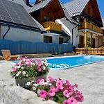 W Dolinie Tylicza & Wellness -gabinet Masazu, Saunarium-plac Zabaw, Rowery Elektryczne, Animacje Dla Dzieci Gæstehus 3*